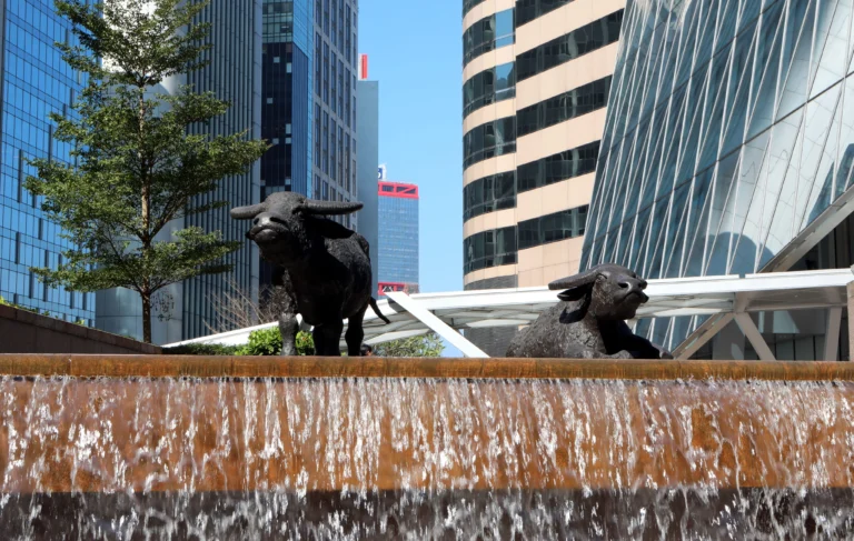 Hong Kong Stock Market Awakens From Nightmare as Bulls Return