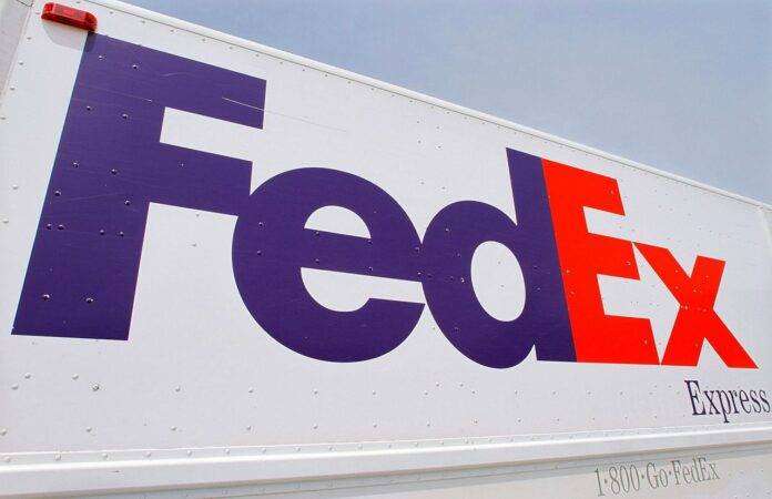 FedEx Misses Profit Expectations, Slashes Full-Year Revenue Outlook
