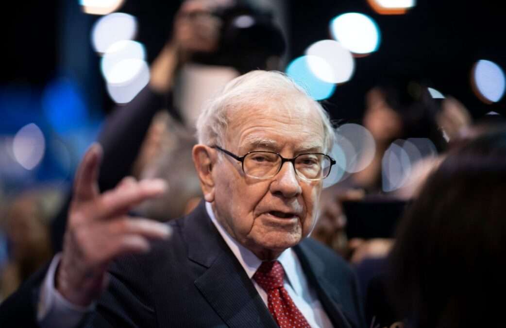 Buffett sells $28.7 billion in Berkshire stock, sparking recession debate