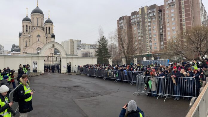 Navalny Funeral: Heavy Police Force in Moscow as Crowds Gather