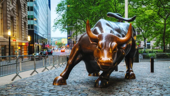 Wall Street's Hot Picks: 2 Stocks Set to Skyrocket 47% to 73%!