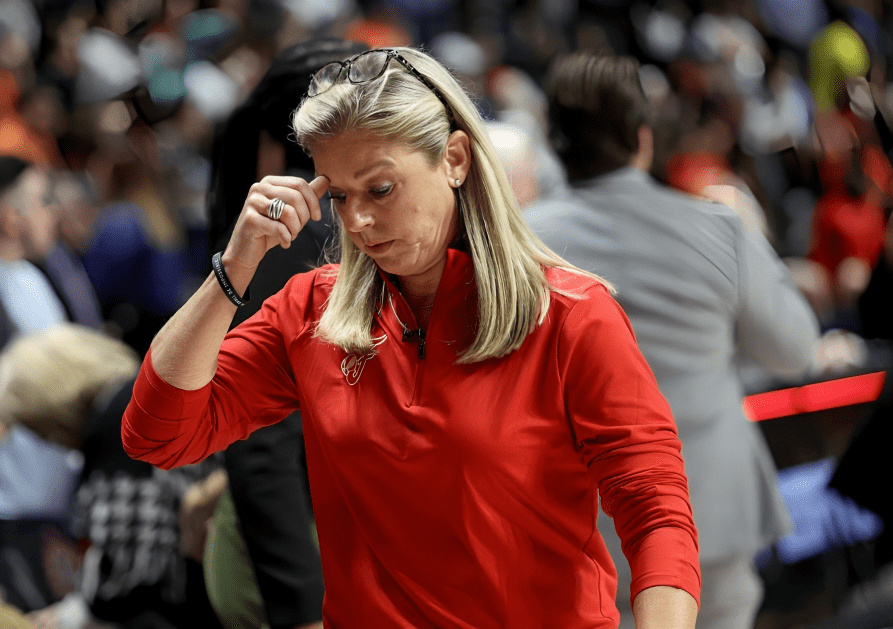 WNBA: 'Coach Gotta Go': Indiana Fever Fans Revolt Against Christie Sides After Winless Start