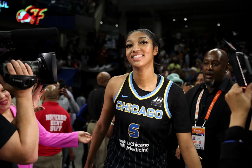 Angel Reese Shatters WNBA Records with Historic Double-Double Streak Against the Minnesota Lynx